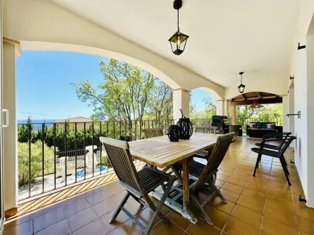 Maison spacieuse avec piscine privée, jardin et vue, à moins de 7 km de la plage - Photo 9