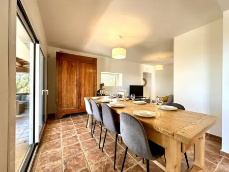 Maison spacieuse avec piscine privée, jardin et vue, à moins de 7 km de la plage - Photo 15