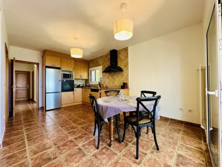 Maison spacieuse avec piscine privée, jardin et vue, à moins de 7 km de la plage - Photo 18