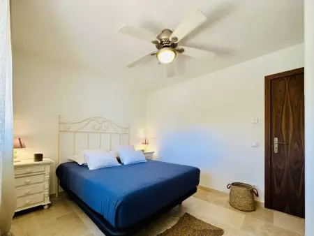 Maison spacieuse avec piscine privée, jardin et vue, à moins de 7 km de la plage - Photo 23