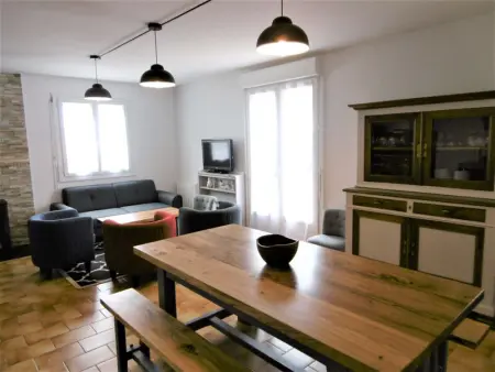 Maison 5 pièces à 50m de la plage avec jardin, terrasse et parking, idéale pour 8-9 personnes - Photo 3