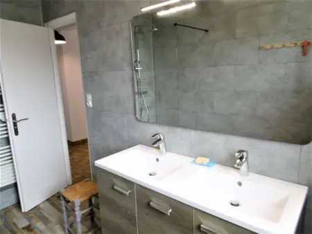 Maison 5 pièces à 50m de la plage avec jardin, terrasse et parking, idéale pour 8-9 personnes - Photo 19