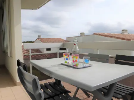 Appartement avec balcon, accès direct à la plage, garage privatif - Photo 17