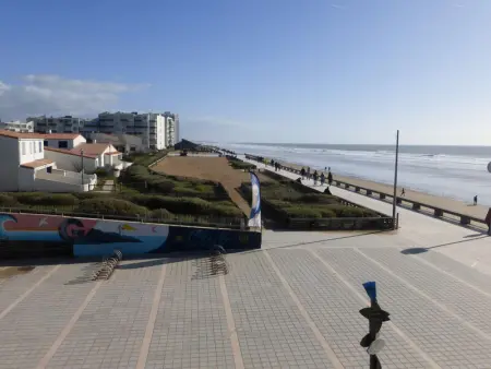 Appartement avec balcon, accès direct à la plage, garage privatif - Photo 23