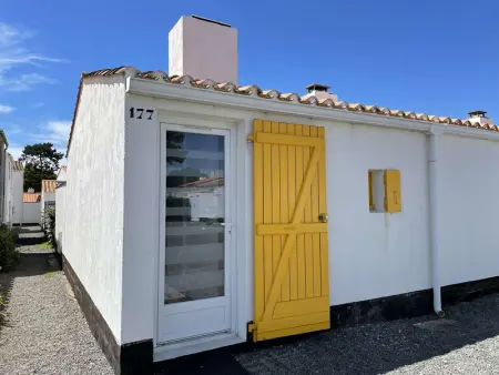 Petite maison rénovée près de la mer avec piscine chauffée, tennis et patio - Bretignolles-sur-Mer - Photo 20