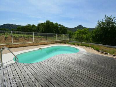 Charmante villa 6 personnes avec piscine privée, Villa 6 personnes à Vallon Pont d'Arc FR-1-382-188