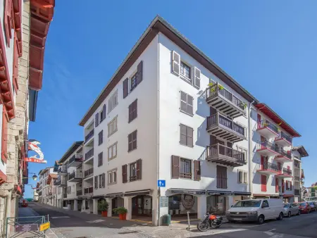 Appartement de caractère avec balcon et parking à 2 pas de la plage, centre historique de Saint-Jean-de-Luz - Photo 9