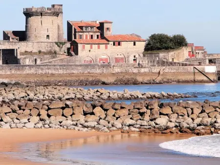 Appartement de caractère avec balcon et parking à 2 pas de la plage, centre historique de Saint-Jean-de-Luz - Photo 12