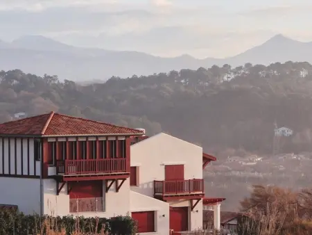 Appartement de caractère avec balcon et parking à 2 pas de la plage, centre historique de Saint-Jean-de-Luz - Photo 14