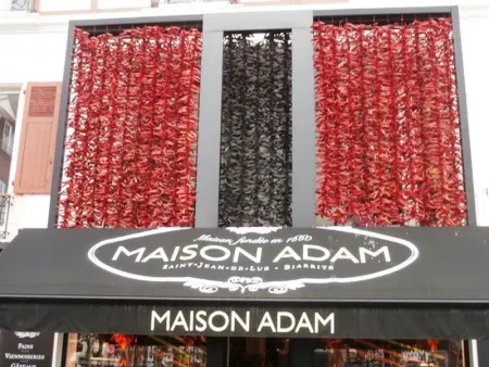 Appartement de caractère avec balcon et parking à 2 pas de la plage, centre historique de Saint-Jean-de-Luz - Photo 16