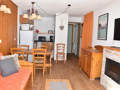 Appartement à Pralognan la Vanoise, Appartement Confort 4 Pers., Balcon, Piscine, Près Centre & Téléphérique - L895847