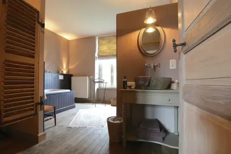 Baillet Latour, Charme rustique, confort moderne - Photo 22