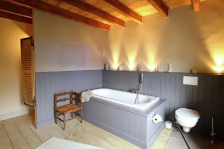 Baillet Latour, Charme rustique, confort moderne - Photo 23