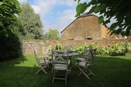 Baillet Latour, Charme rustique, confort moderne - Photo 29