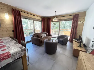 Appartement à Champagny en Vanoise, Appartement moderne 4* avec 2 chambres, balcon, parking, wifi et animaux acceptés - L895926