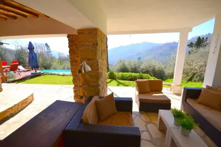 Brama Sole, Maison à Lucca avec Piscine et Vue sur Vallée - Photo 3