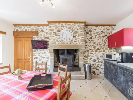 Maison de charme avec jardin clos et étang, proche littoral du Cotentin, animaux acceptés. - Photo 3