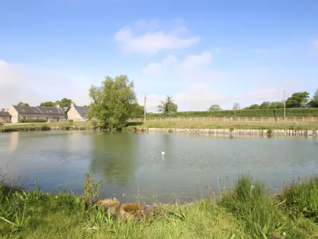 Maison de charme avec jardin clos et étang, proche littoral du Cotentin, animaux acceptés. - Photo 17