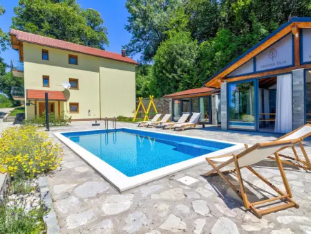 Magna Tilia, Maison 12 personnes à Senj - Photo 1