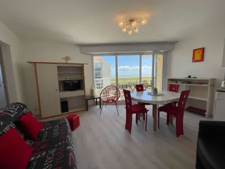 Appartement à Saint Jean de Monts, Appartement lumineux, piscine chauffée, parking privatif - L947300