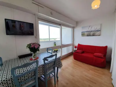 Appartement à Saint Hilaire de Riez, Studio cosy à 50m de la plage - 4 couchages, loggia vue mer, lave-linge, ménage inclus - L896079