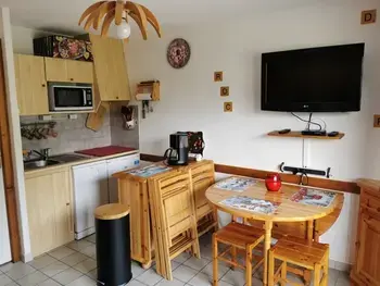 Wohnung in Saint Jean d'Aulps,Location 2 pièces proche télécabine, 4 pers, parking FR-1-573-67 N°896101