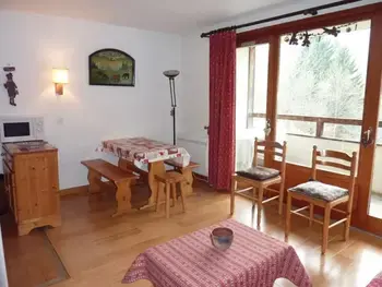 Wohnung in Saint Jean d'Aulps,Studio central avec piscine et parking à Saint-Jean-d'Aulps FR-1-573-88 N°896143