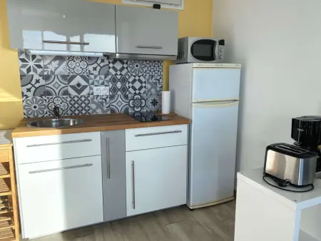 T2 avec Loggia et Wifi à Balaruc-les-Bains, Appartement 2 personnes à Balaruc les Bains - Photo 4