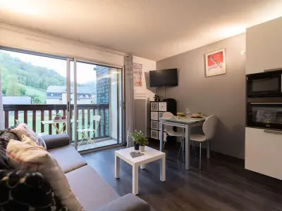 Appartement à Saint Lary Soulan, Appartement rénové 4 personnes calme proche centre Saint-Lary - L896319