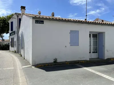 Maison à Saint Denis d'Oléron, Maison cosy au cœur du village, 4 couchages, proche plage et port, Wifi inclus - N°850059