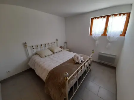 Longère restaurée avec piscine chauffée, terrasse et barbecue à Archigny - Photo 4