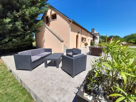 Longère restaurée avec piscine chauffée, terrasse et barbecue à Archigny - Photo 9