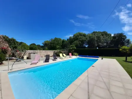 Longère restaurée avec piscine chauffée, terrasse et barbecue à Archigny - Photo 11