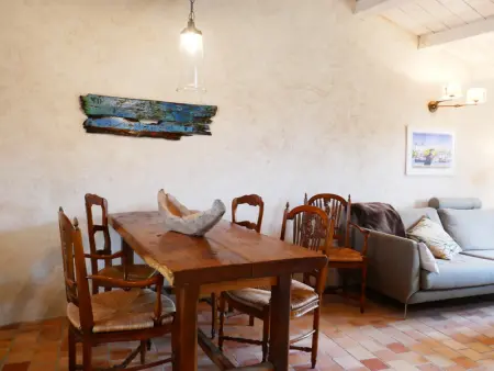 Charmante maison rénovée avec goût, jardin clos, accès wifi, proche commerces et mer. - Photo 3