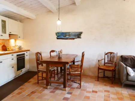 Charmante maison rénovée avec goût, jardin clos, accès wifi, proche commerces et mer. - Photo 6