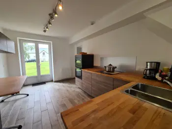 Gite à Montierchaume,Maison tranquille avec jardin, proche Châteauroux, 4 ch., 3 sdb, terrasse, barbecue, parking FR-1-591-358 N°850324