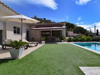 Villa Olivera : Villa de Luxe avec Piscine Privée, Climatisation et Wifi près des Plages de la Costa Brava - Photo 4