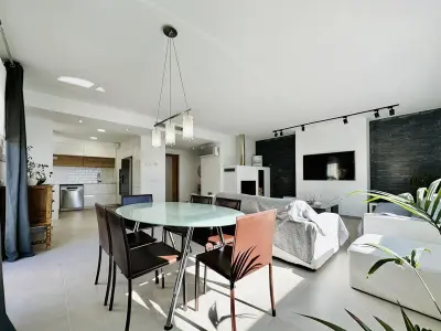 Villa Olivera : Villa de Luxe avec Piscine Privée, Climatisation et Wifi près des Plages de la Costa Brava - Photo 5