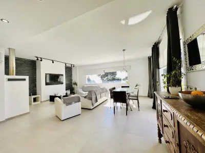 Villa Olivera : Villa de Luxe avec Piscine Privée, Climatisation et Wifi près des Plages de la Costa Brava - Photo 9