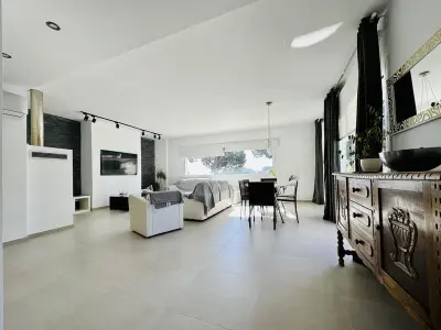 Villa Olivera : Villa de Luxe avec Piscine Privée, Climatisation et Wifi près des Plages de la Costa Brava - Photo 13