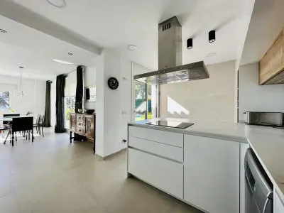 Villa Olivera : Villa de Luxe avec Piscine Privée, Climatisation et Wifi près des Plages de la Costa Brava - Photo 14