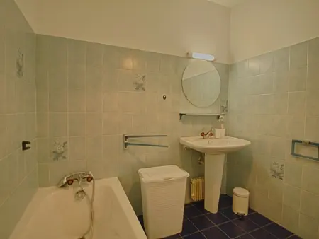 Appartement avec terrasse vue mer près du centre et plages, parking inclus - Photo 4