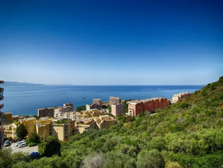 Appartement avec terrasse vue mer près du centre et plages, parking inclus - Photo 11