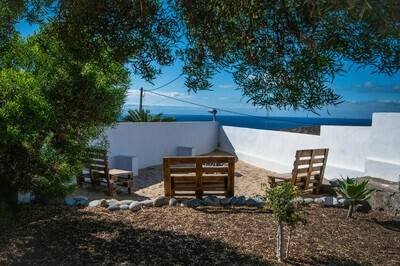 Acogedora casa con vistas al mar,Wifi,BBQ y piscin, Maison 4 personnes à Fasnia 940740