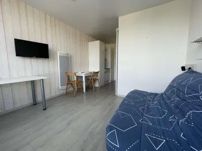 Appartement à La Rochelle, Studio 2 couchages proche plage, sécurisé et commerces - L896701