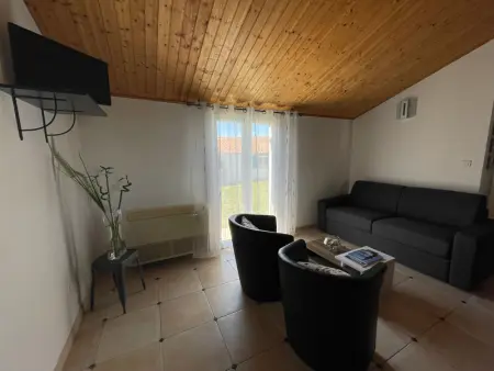 Maison climatisée, 2 gîtes, 2 chambres, 15 hectares, loisirs, animaux acceptés - Photo 4