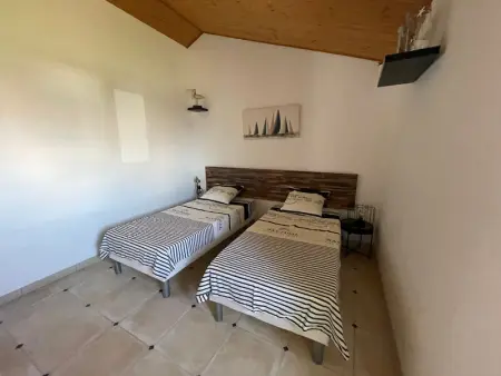 Maison climatisée, 2 gîtes, 2 chambres, 15 hectares, loisirs, animaux acceptés - Photo 11