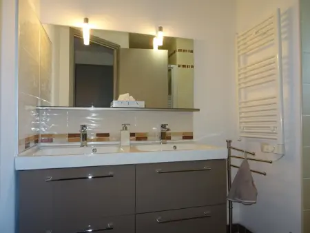 Maison rénovée avec jardin privatif, proche des Sables d'Olonne, parking et Wifi inclus - Photo 18