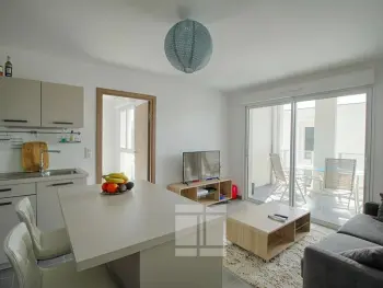 Apartamento en Ajaccio,Appartement moderne 2 pièces avec parking - 4 couchages, centre-ville d'Ajaccio FR-1-61-586 N°973267