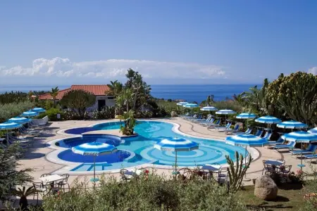 Gattotrilo x 4, Appartement dans une résidence avec piscine - Photo 1
